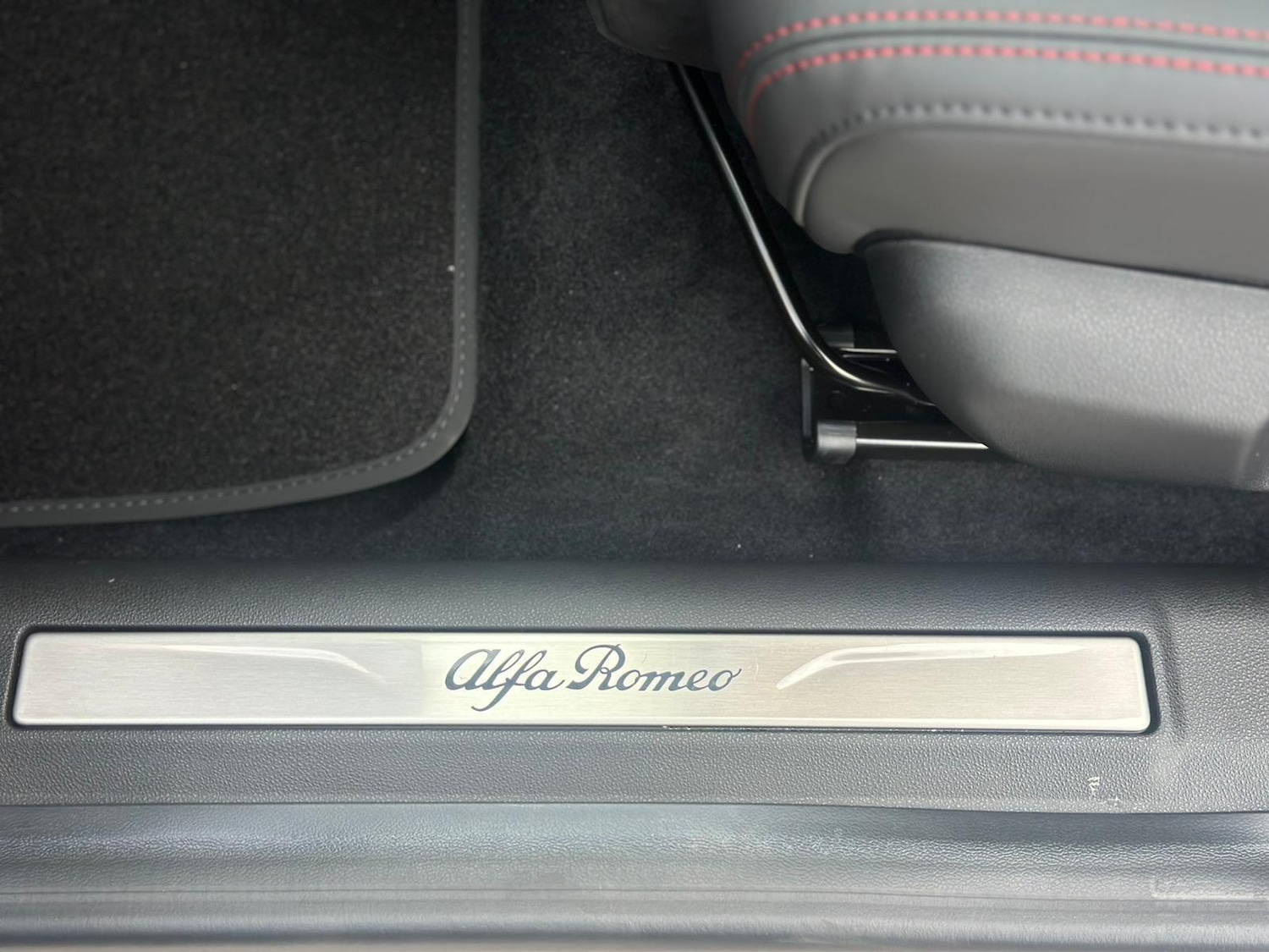 Used Alfa Romeo Junior 2025 for sale - 76109088: Photo 39