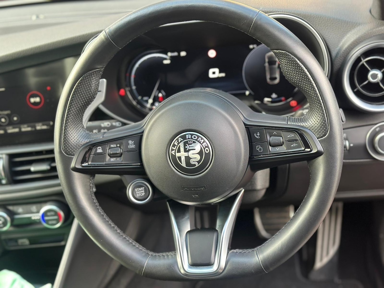 Used Alfa Romeo Giulia 2025 for sale - 76337595: Photo 13