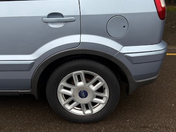 Used Ford Fusion 2006 for sale - 77454627: Photo