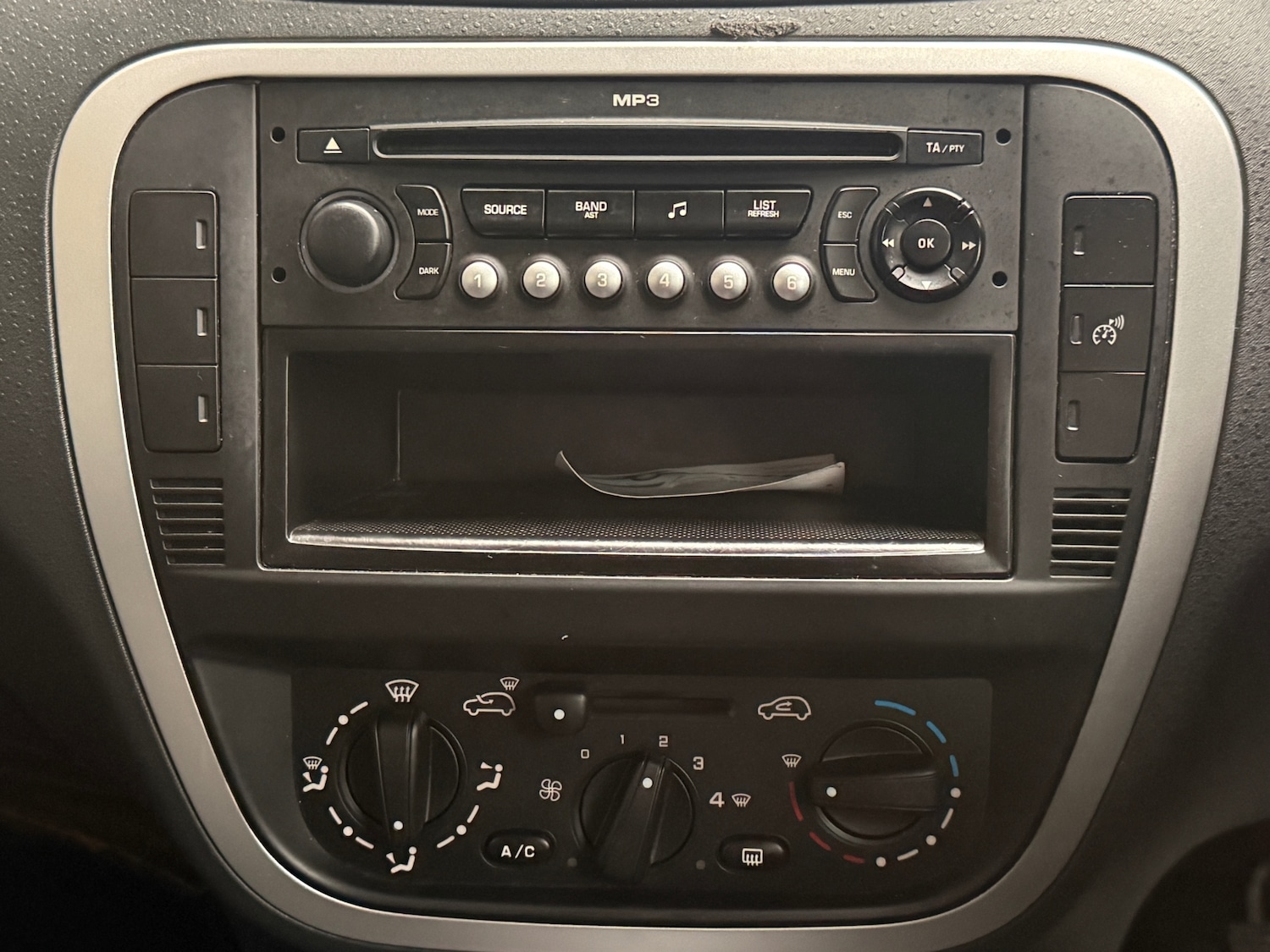 Used Citroen C2 2009 for sale - 77454629: Photo 16