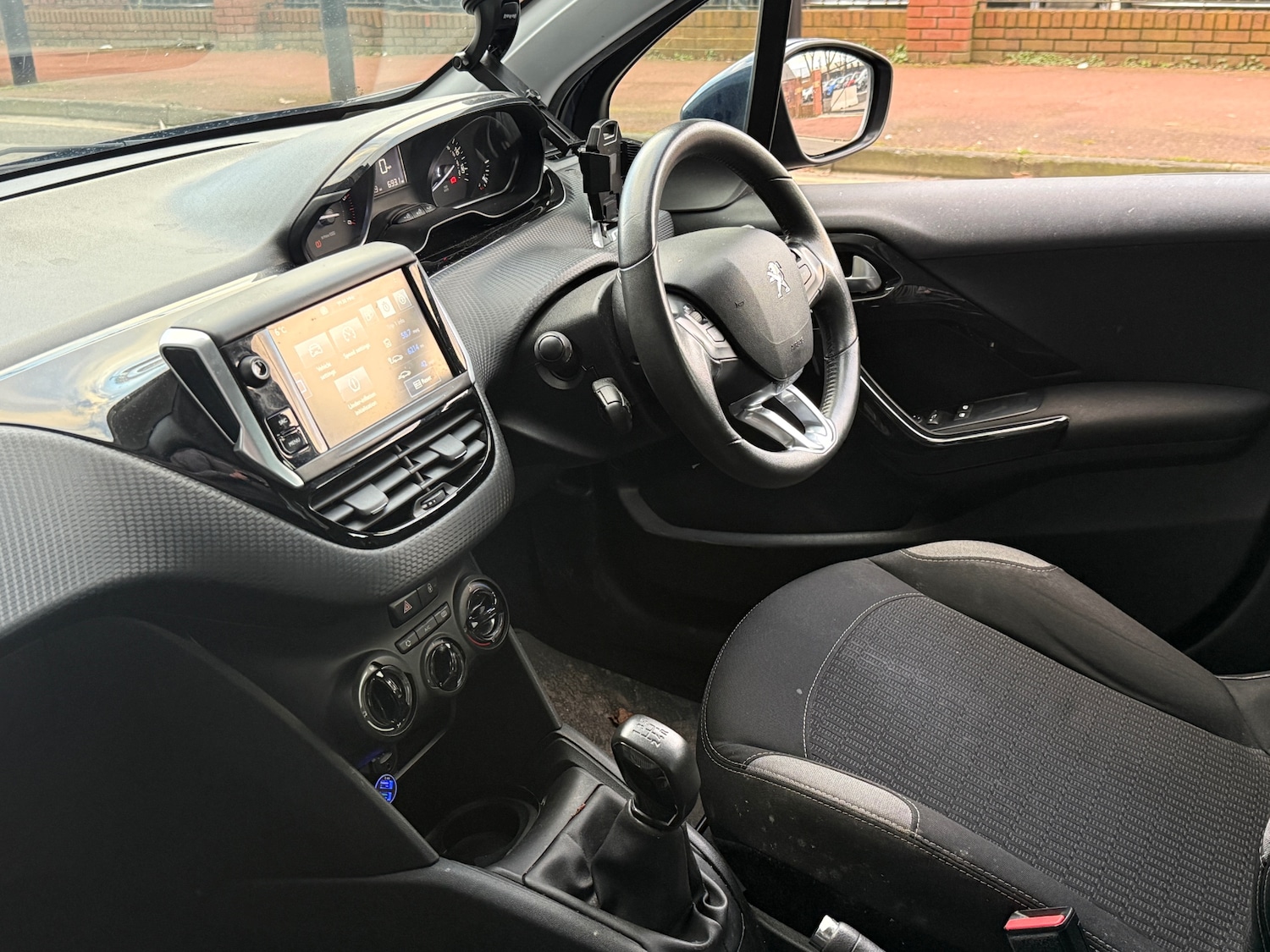 Used Peugeot 208 2016 for sale - 77888349: Photo 13