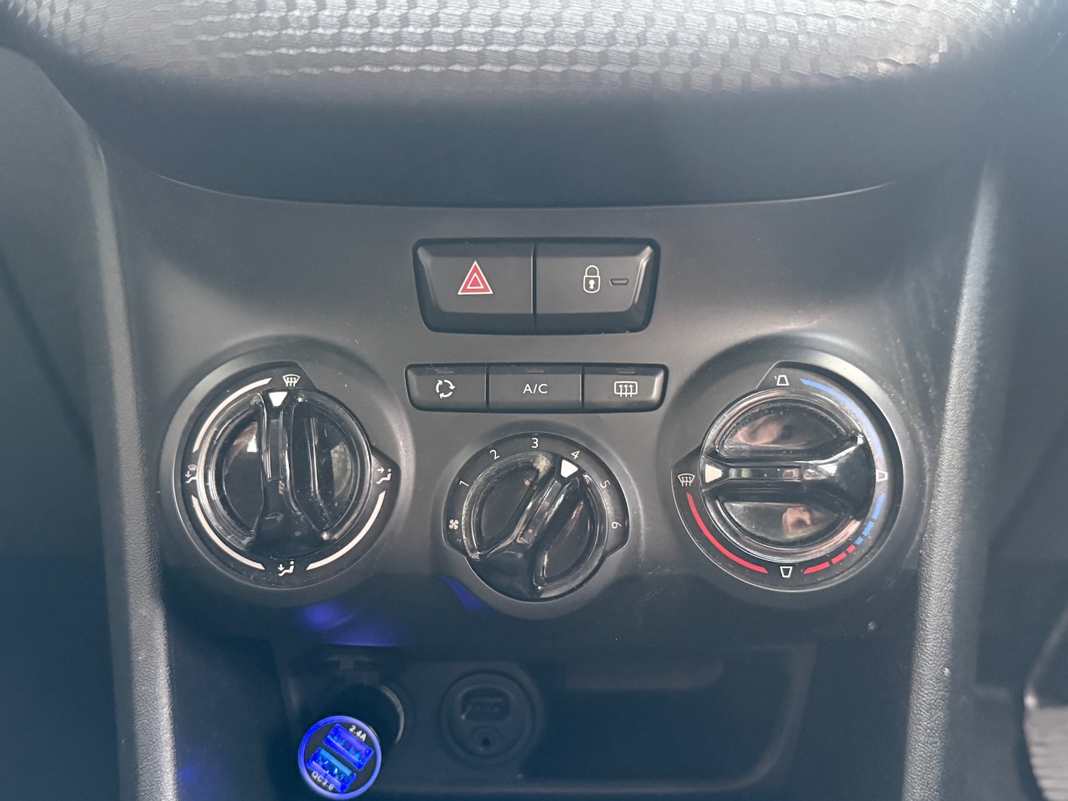 Used Peugeot 208 2016 for sale - 77888349: Photo 16