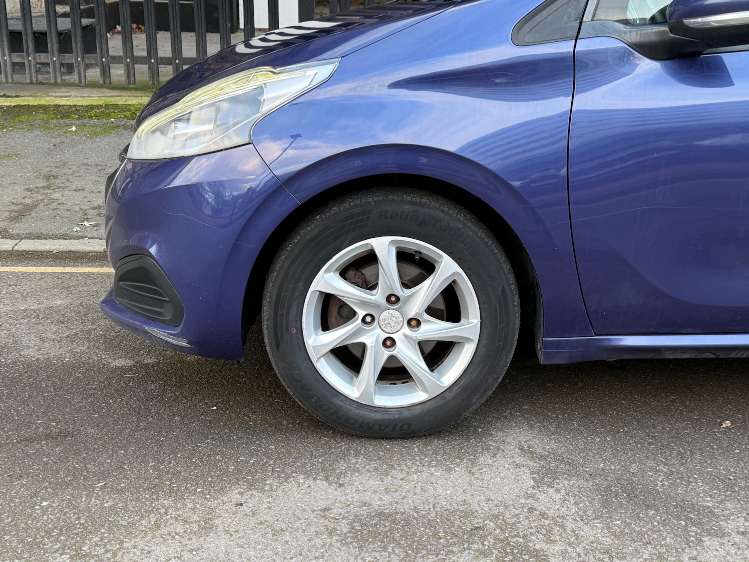 Used Peugeot 208 2016 for sale - 77888349: Photo 3