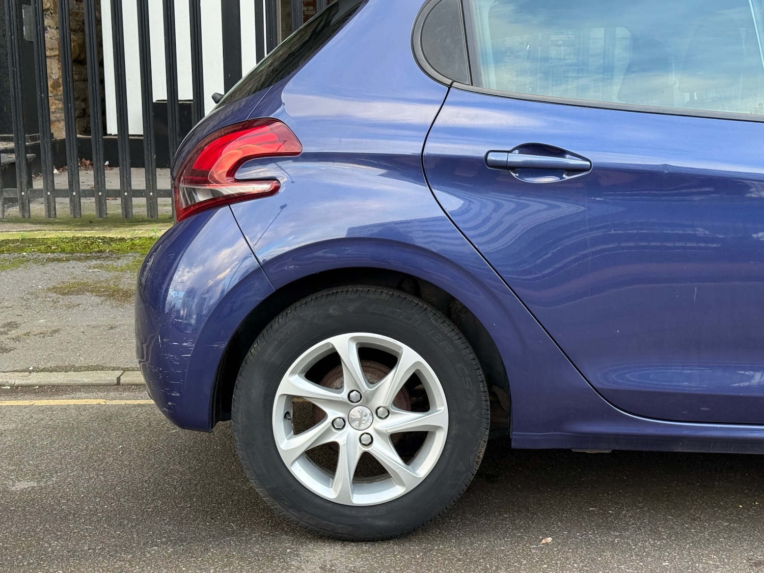 Used Peugeot 208 2016 for sale - 77888349: Photo 7