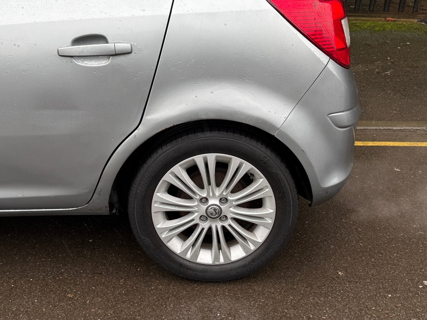 Used Vauxhall Corsa 2011 for sale - 77454628: Photo 4