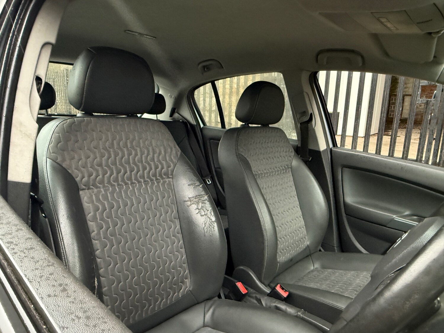 Used Vauxhall Corsa 2011 for sale - 77454628: Photo 9