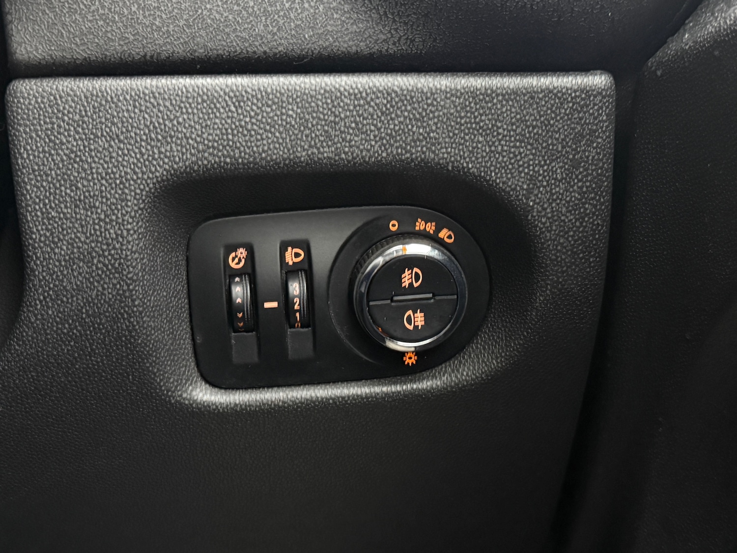 Used Vauxhall Corsa 2012 for sale - 77454296: Photo 20