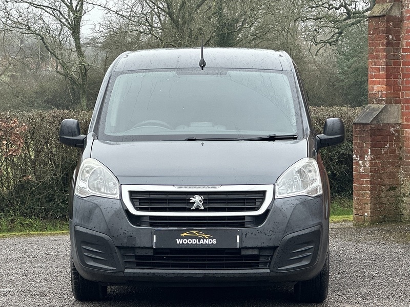 Used Peugeot Partner 2017 for sale - 77272332: Photo 4