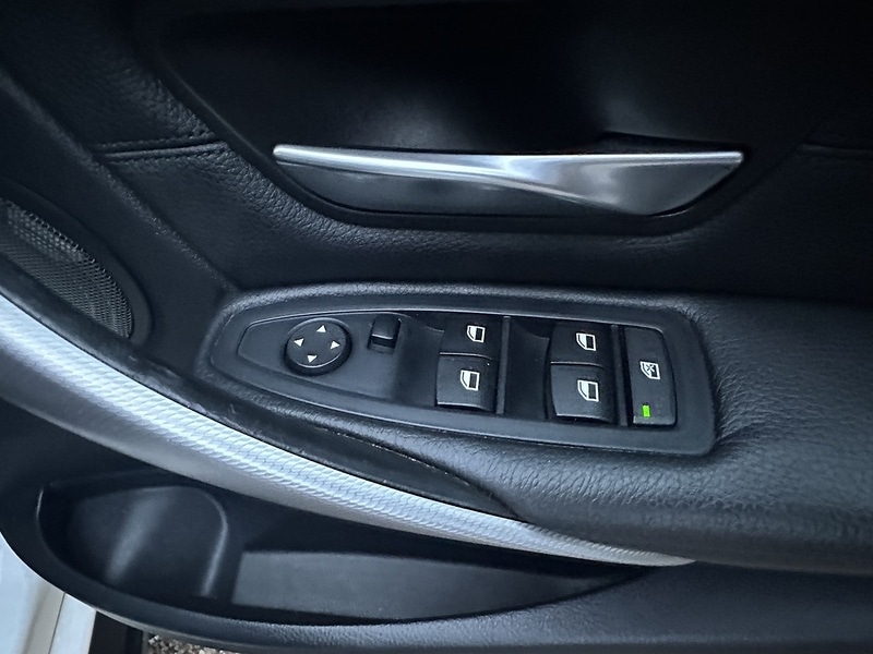 Used BMW 3 Series 2013 for sale - 76628621: Photo 24