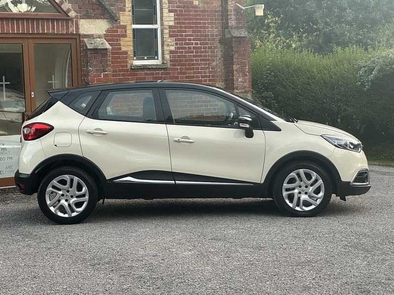 Used Renault Captur 2015 for sale - 76628613: Photo 2