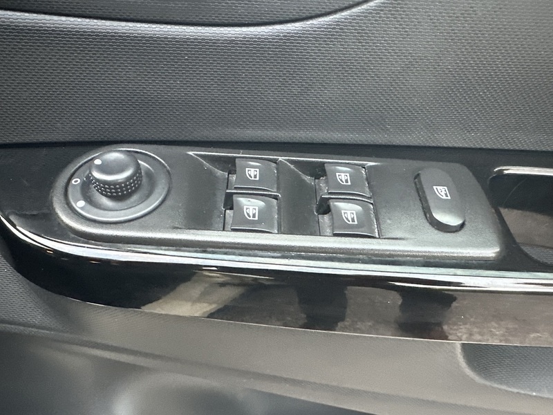 Used Renault Captur 2015 for sale - 76628613: Photo 21