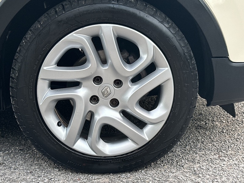 Used Renault Captur 2015 for sale - 76628613: Photo 30