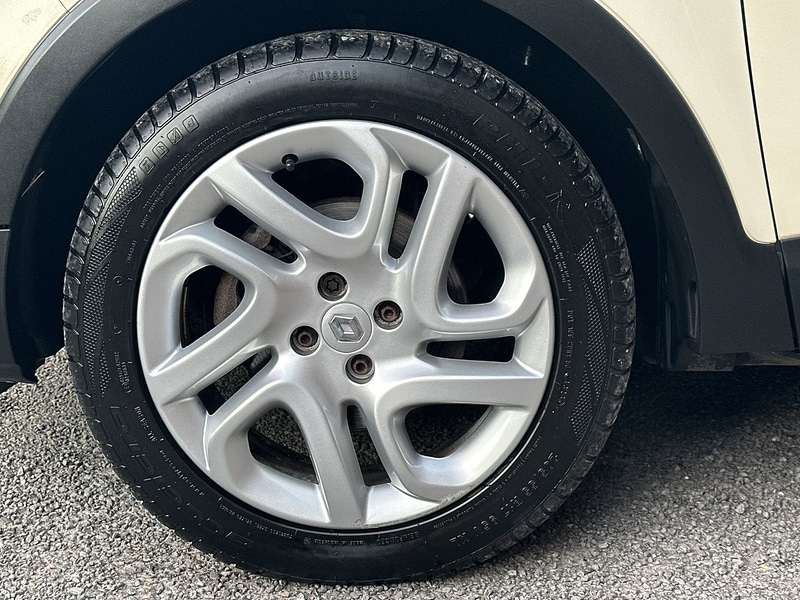 Used Renault Captur 2015 for sale - 76628613: Photo 32