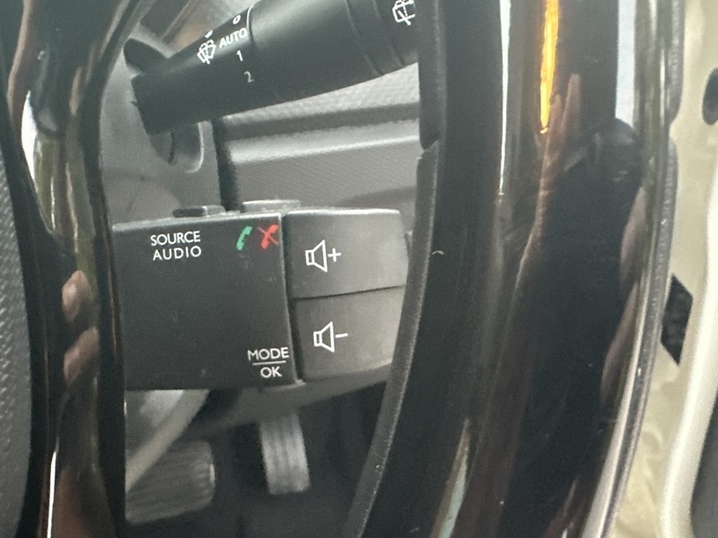 Used Renault Captur 2015 for sale - 76628613: Photo 33