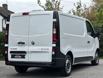 Used Vauxhall Vivaro 2017 for sale - 76628620: Photo