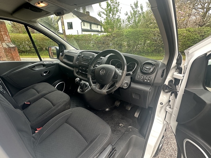 Used Vauxhall Vivaro 2015 for sale - 78177493: Photo 13