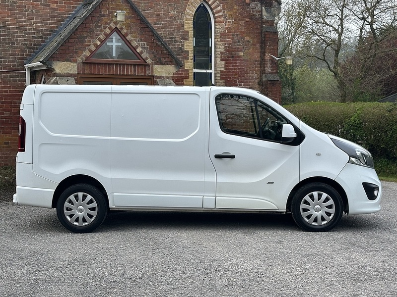 Used Vauxhall Vivaro 2015 for sale - 78177493: Photo 2