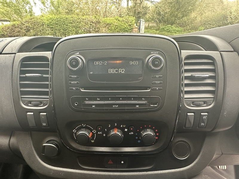 Used Vauxhall Vivaro 2015 for sale - 78177493: Photo 21