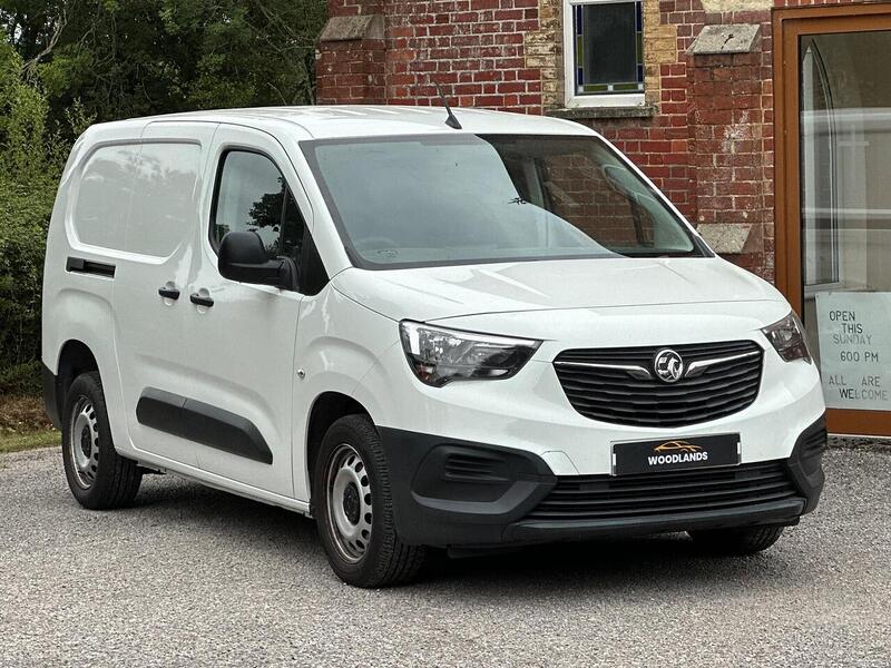 Used Vauxhall Combo 2021 for sale - 76628610: Photo 1
