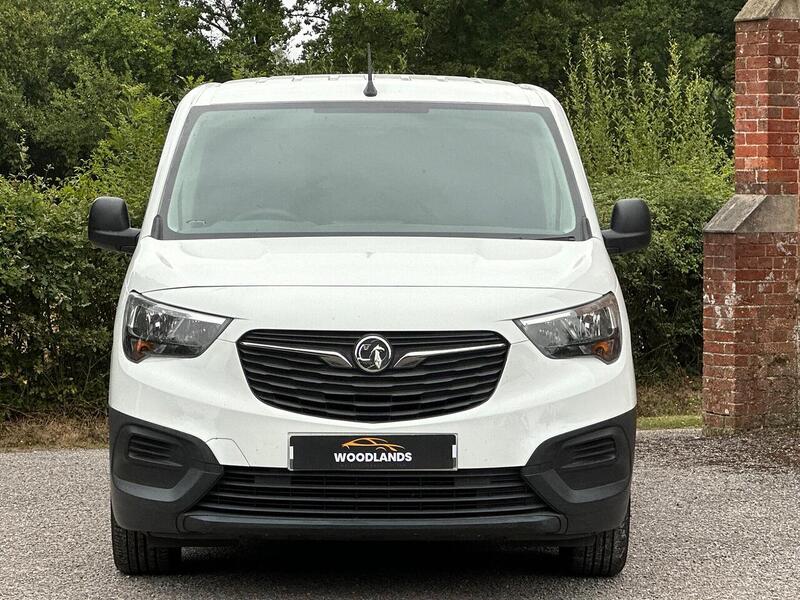 Used Vauxhall Combo 2021 for sale - 76628610: Photo 2