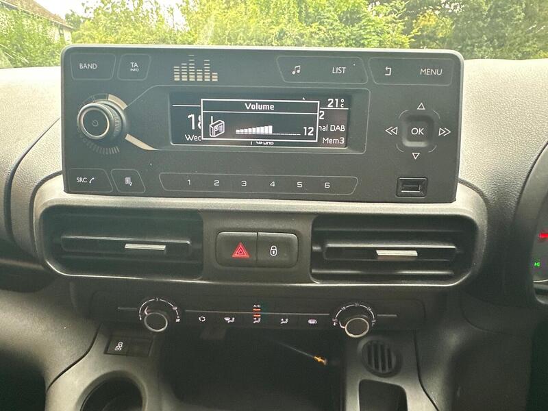 Used Vauxhall Combo 2021 for sale - 76628610: Photo 8