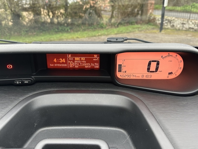 Used Citroen C3 Picasso 2017 for sale - 77789008: Photo 11