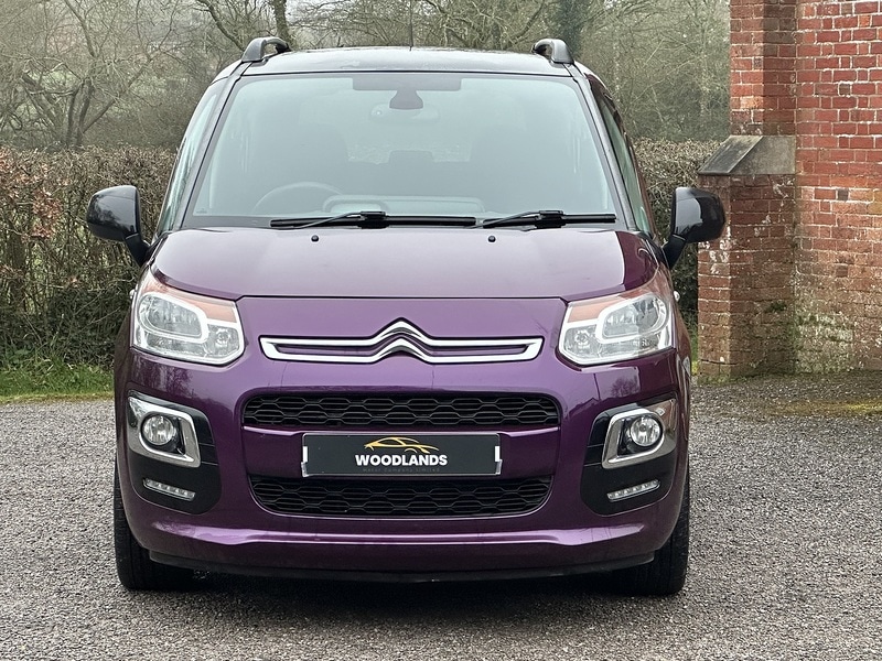 Used Citroen C3 Picasso 2017 for sale - 77789008: Photo 2