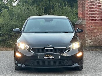 Used Kia Ceed 2019 for sale - 76628608: Photo