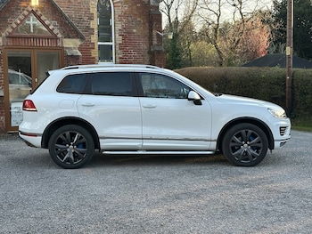 Used Volkswagen Touareg 2016 for sale - 77930448: Photo