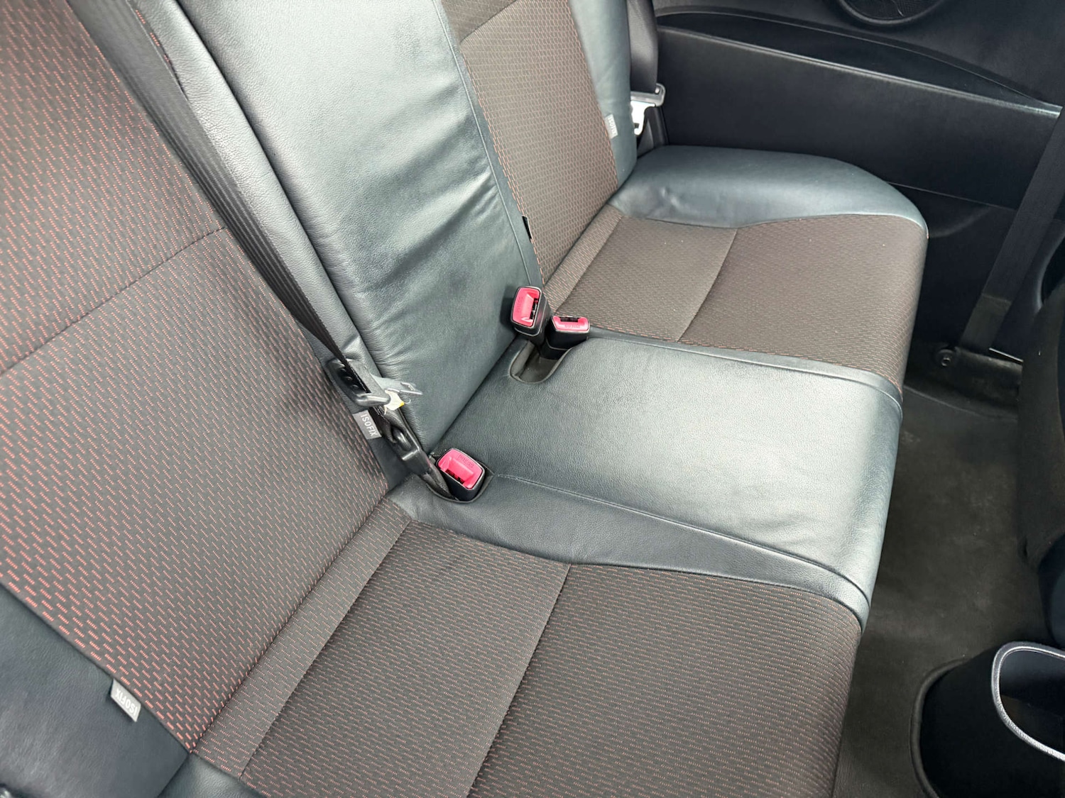 Used Toyota Yaris 2012 for sale - 77394884: Photo 10