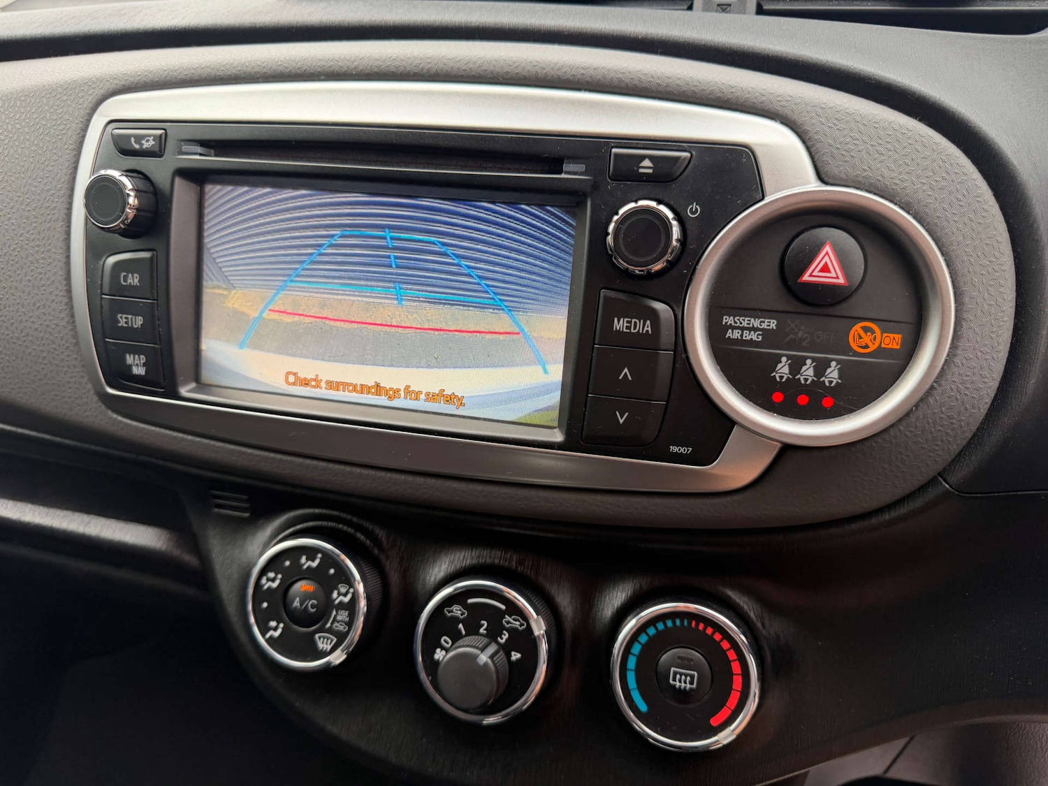 Used Toyota Yaris 2012 for sale - 77394884: Photo 12