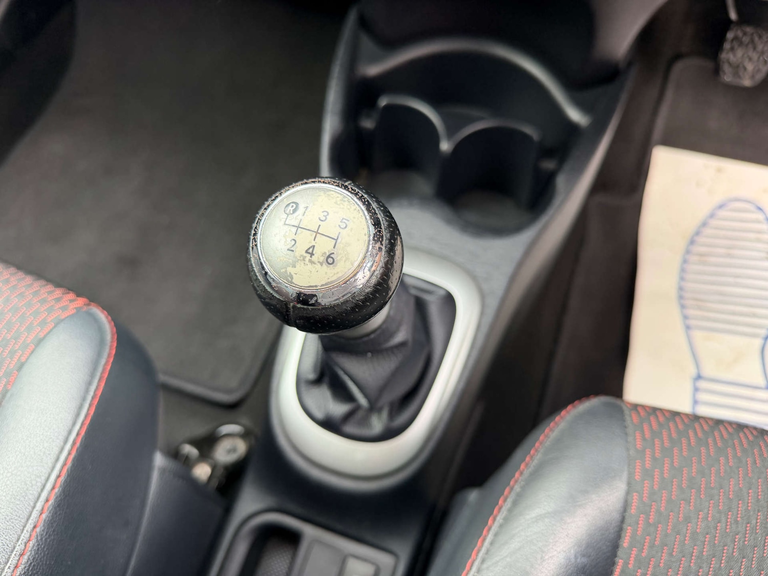 Used Toyota Yaris 2012 for sale - 77394884: Photo 15