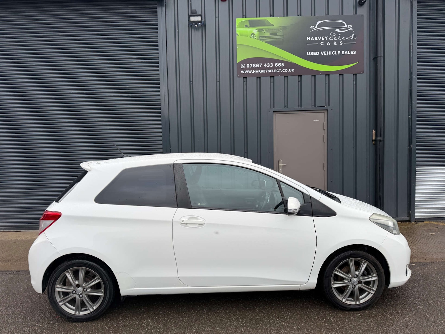 Used Toyota Yaris 2012 for sale - 77394884: Photo 16