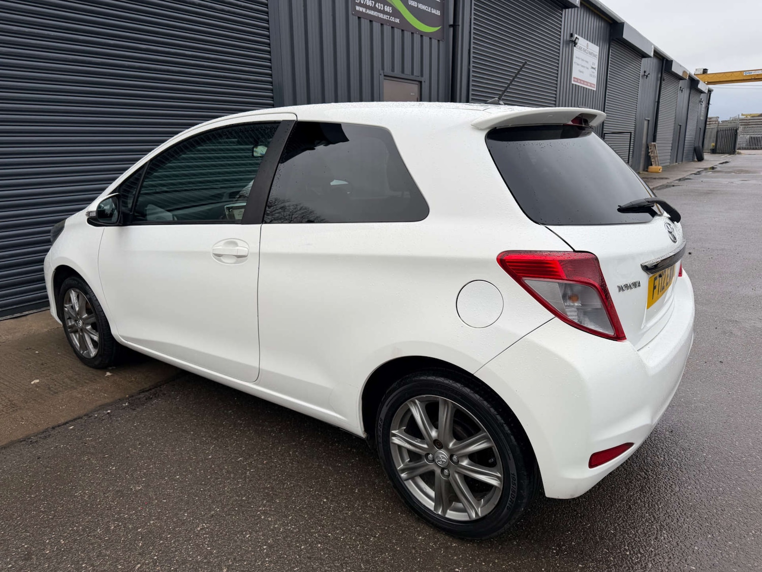 Used Toyota Yaris 2012 for sale - 77394884: Photo 17