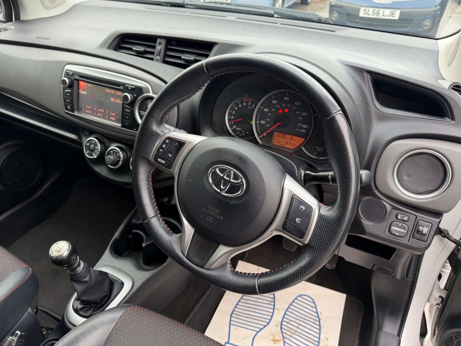 Used Toyota Yaris 2012 for sale - 77394884: Photo 7