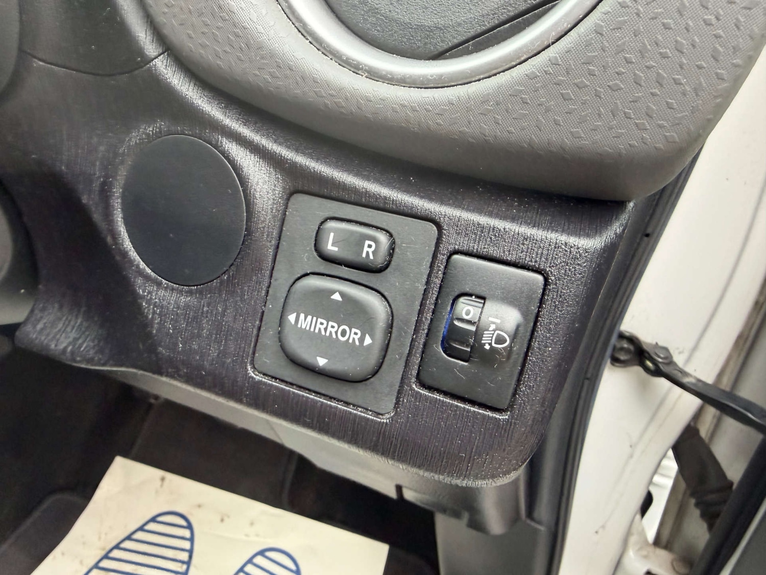 Used Toyota Yaris 2012 for sale - 77394884: Photo 8