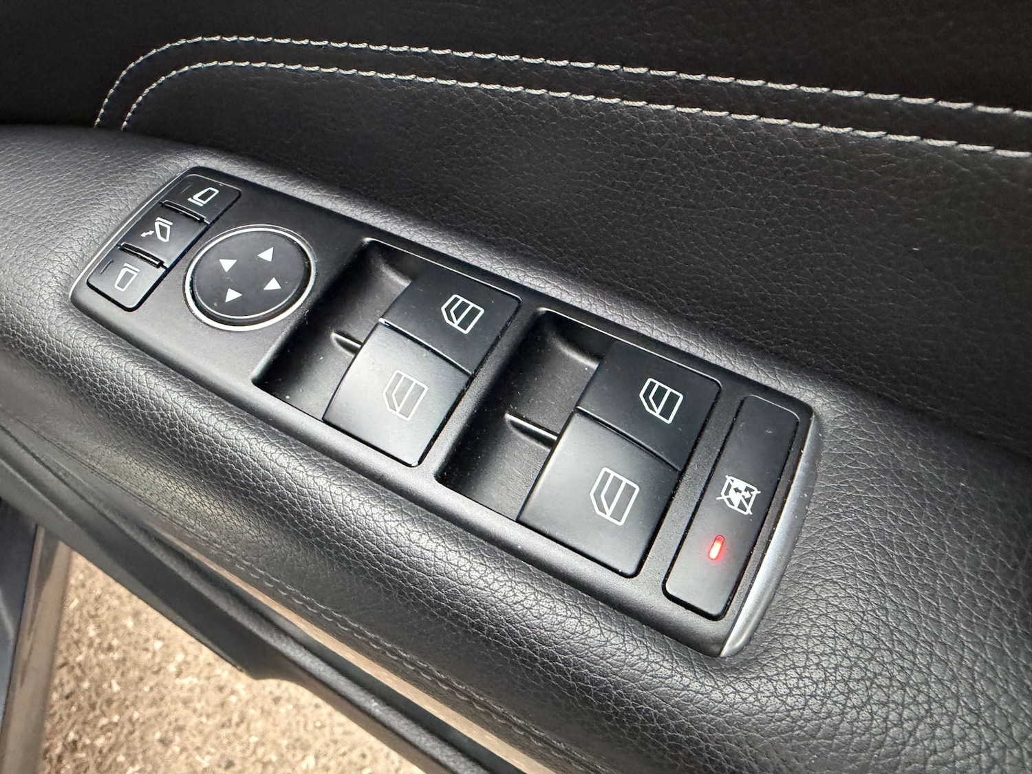 Used Mercedes-Benz E Class 2015 for sale - 77445643: Photo 13