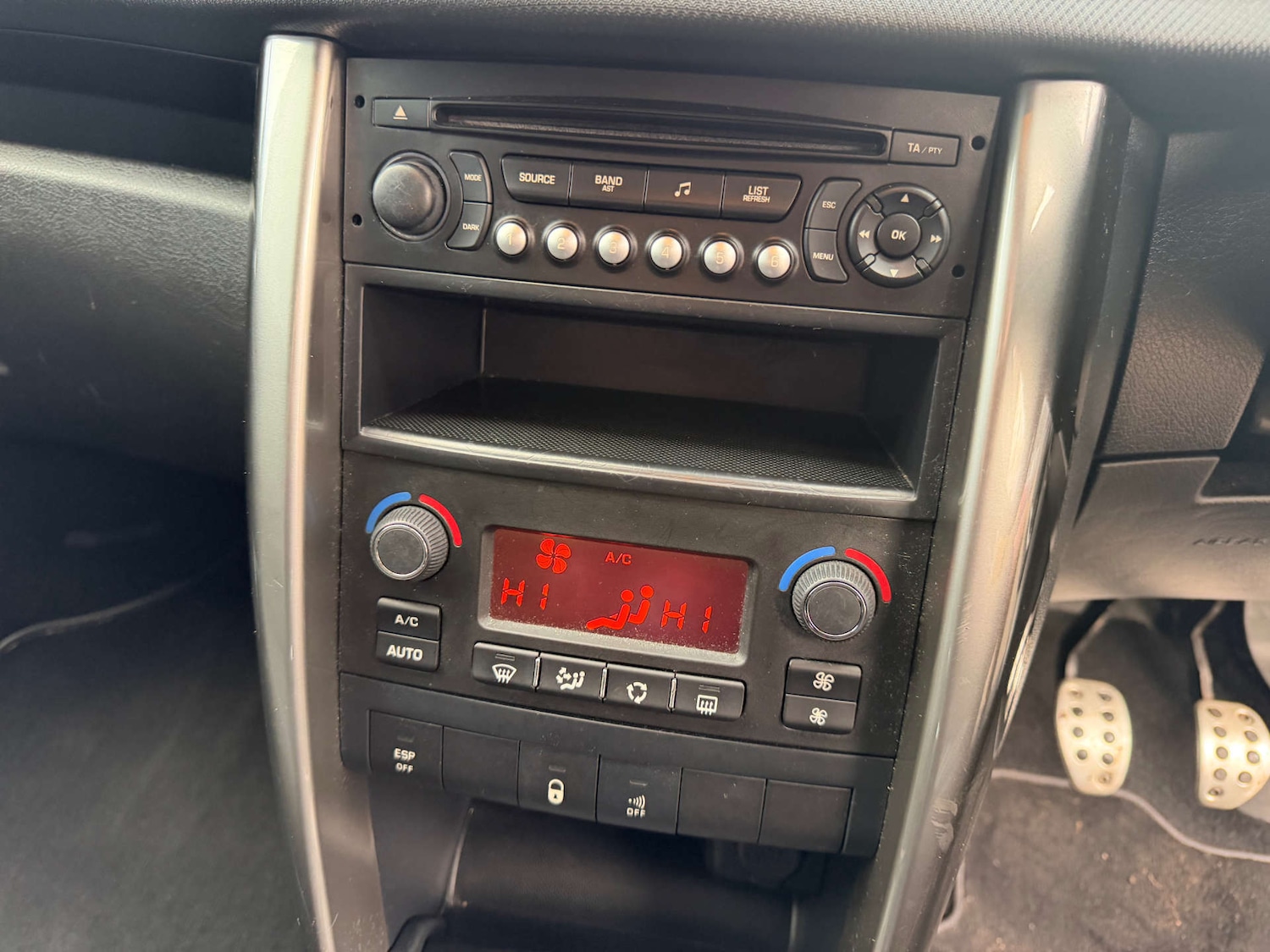 Used Peugeot 207 2012 for sale - 77115867: Photo 10