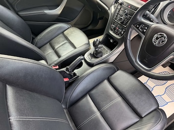 Used Vauxhall Astra 2013 for sale - 79276709: Photo