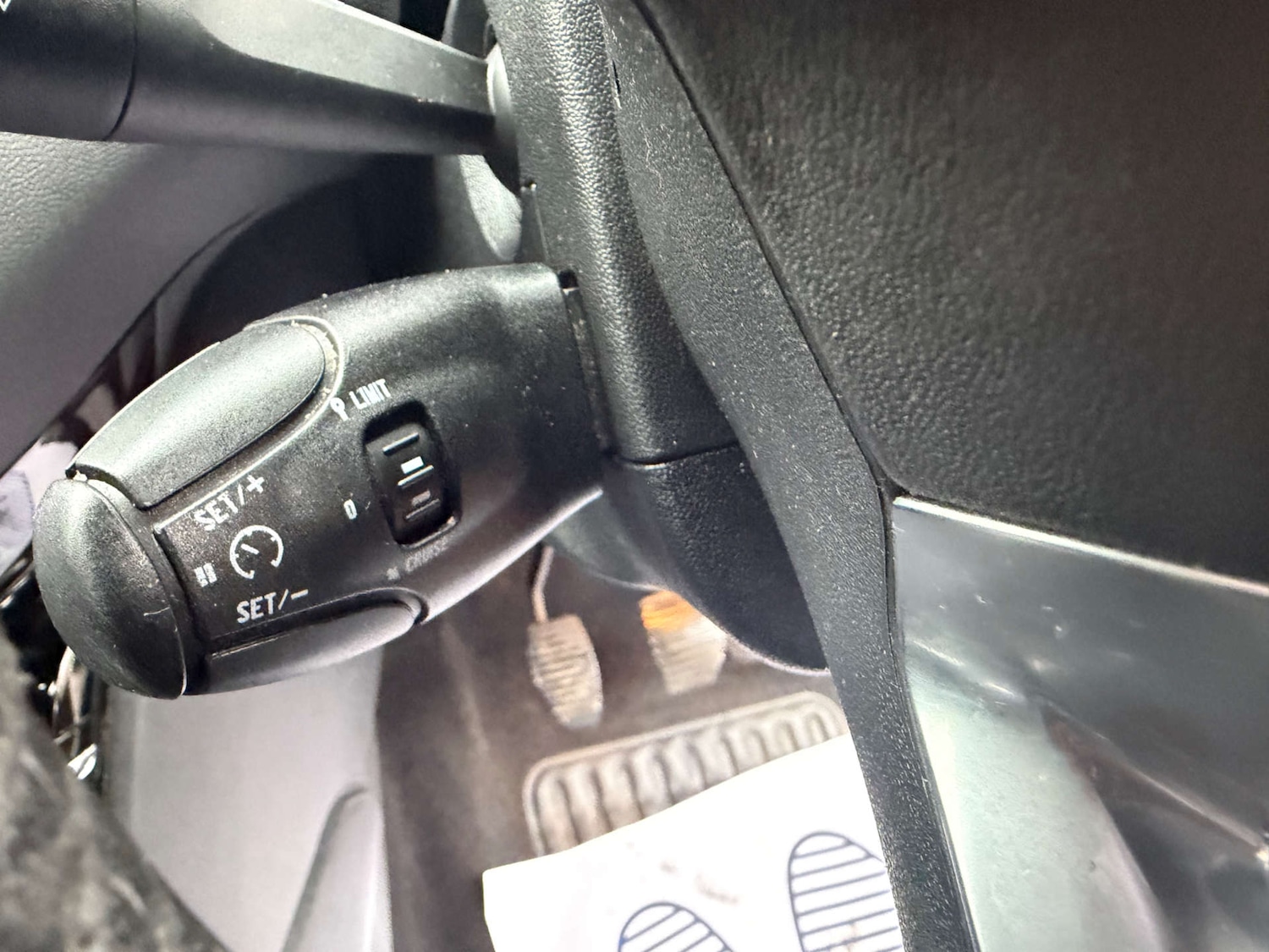 Used Peugeot 208 2012 for sale - 77299333: Photo 11