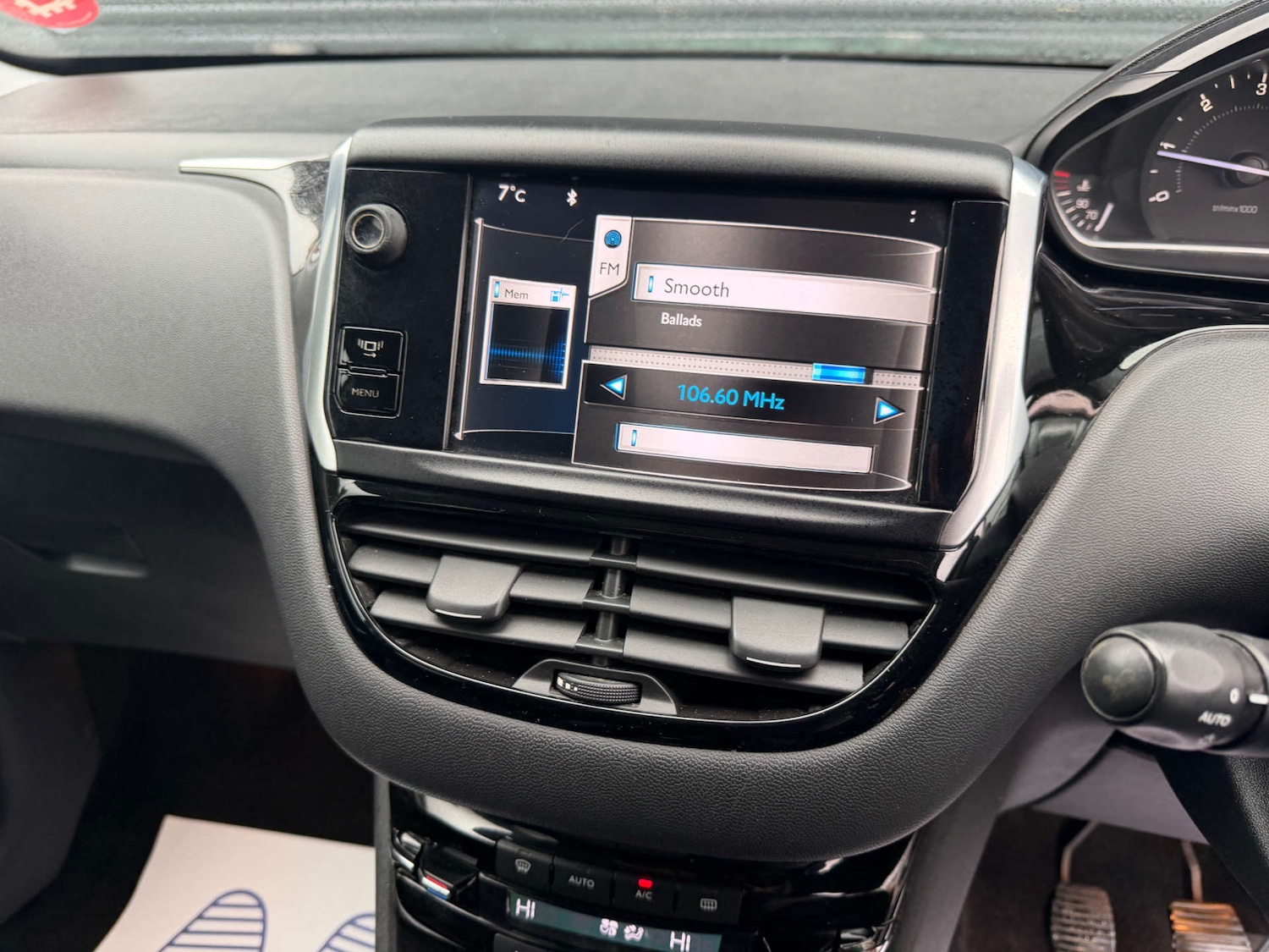 Used Peugeot 208 2012 for sale - 77299333: Photo 5