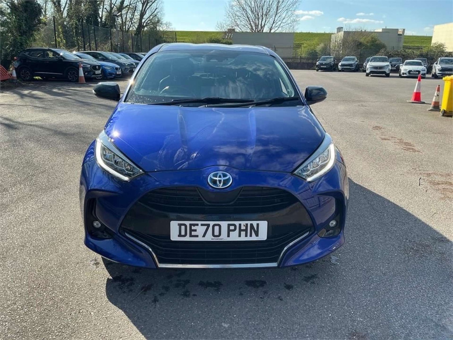 Used Toyota Yaris 2021 for sale - 78133404: Photo 2