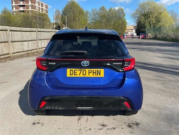 Used Toyota Yaris 2021 for sale - 78133404: Photo