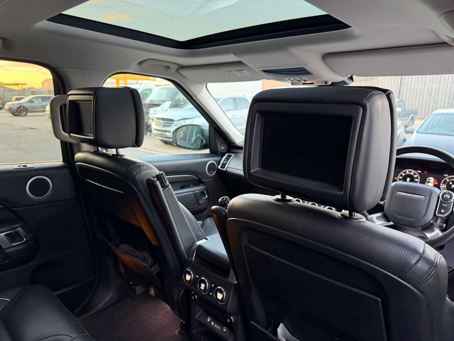 Used Land Rover Discovery 2018 for sale - 76642989: Photo 18