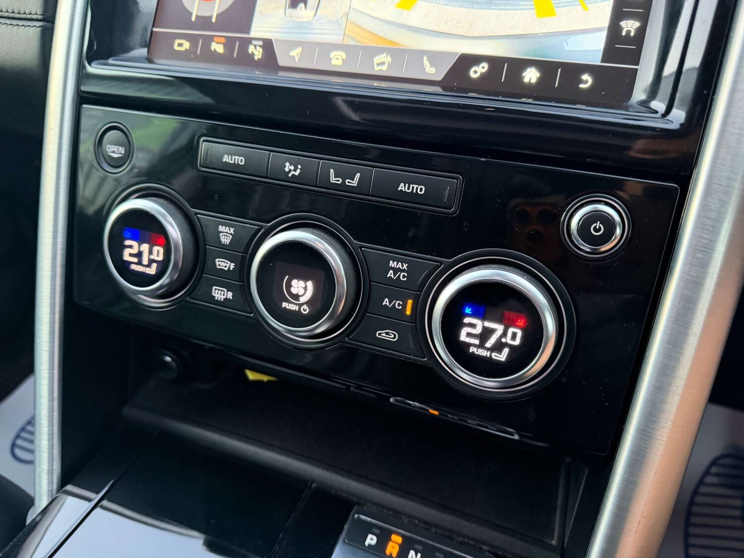 Used Land Rover Discovery 2018 for sale - 76642989: Photo 23