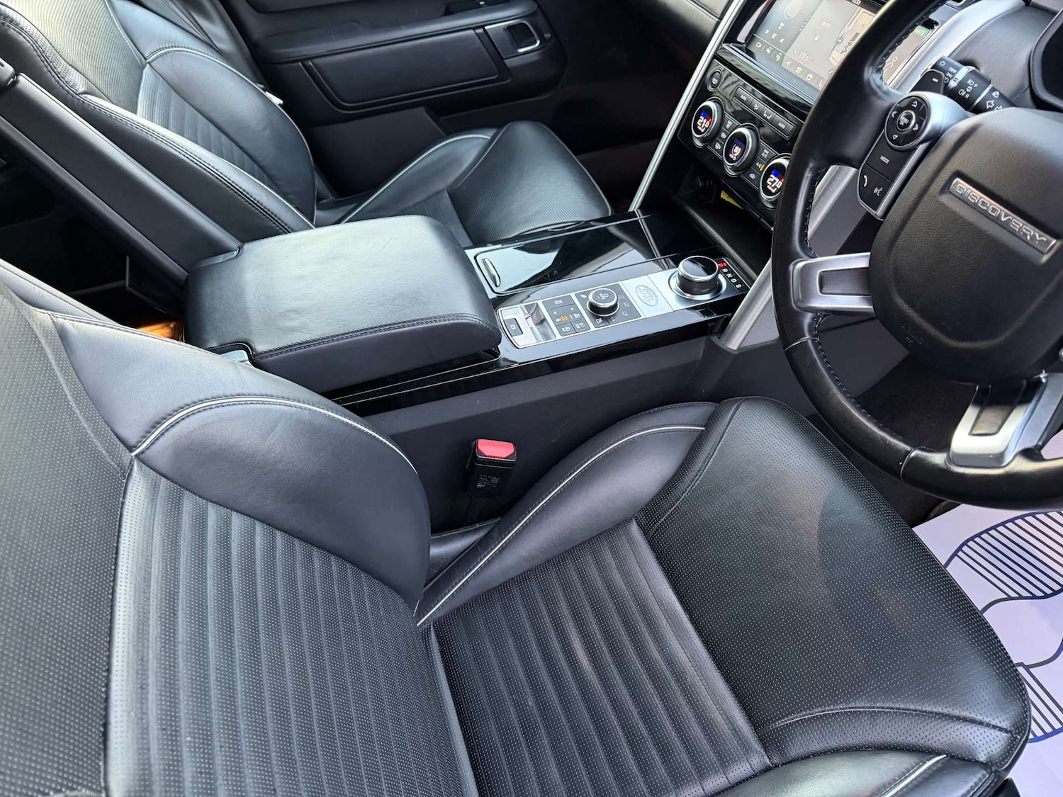 Used Land Rover Discovery 2018 for sale - 76642989: Photo 29