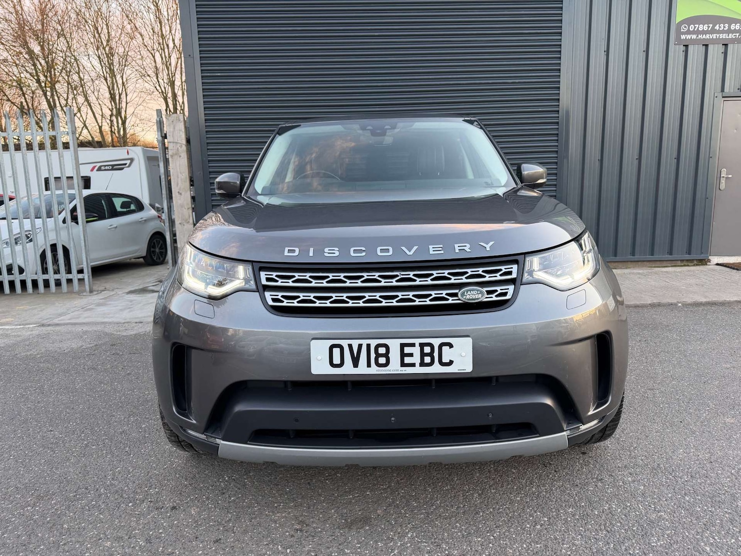 Used Land Rover Discovery 2018 for sale - 76642989: Photo 3