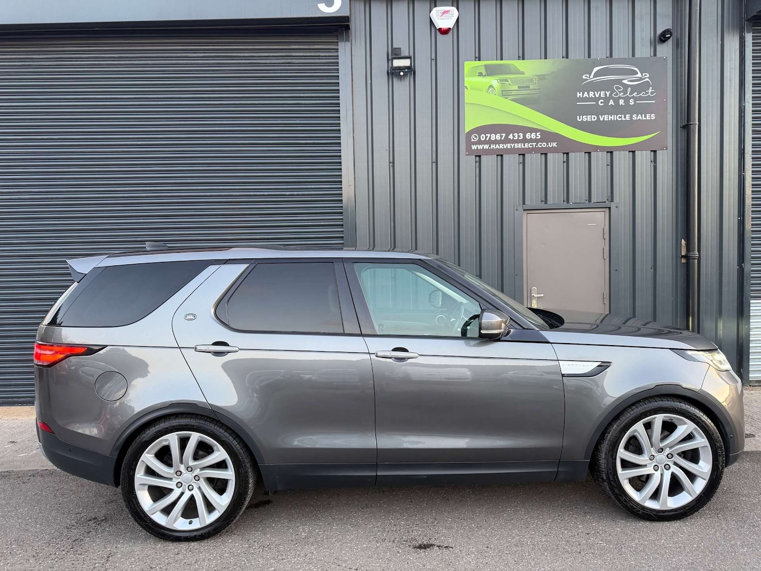 Used Land Rover Discovery 2018 for sale - 76642989: Photo 33