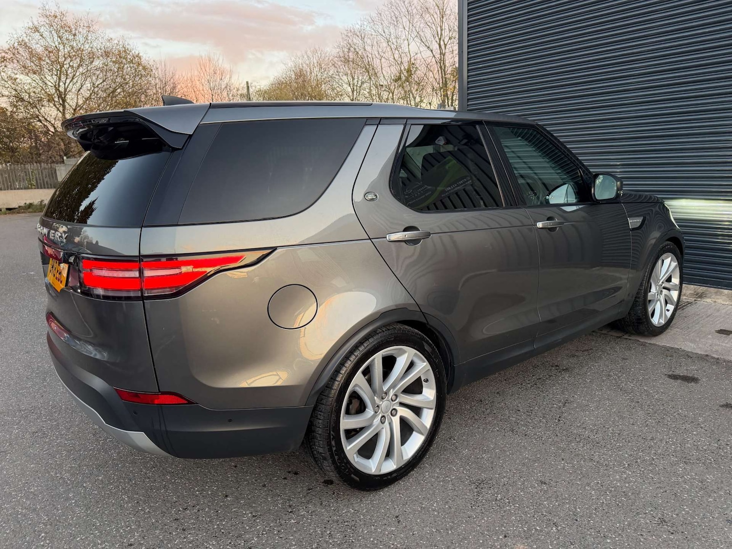 Used Land Rover Discovery 2018 for sale - 76642989: Photo 5