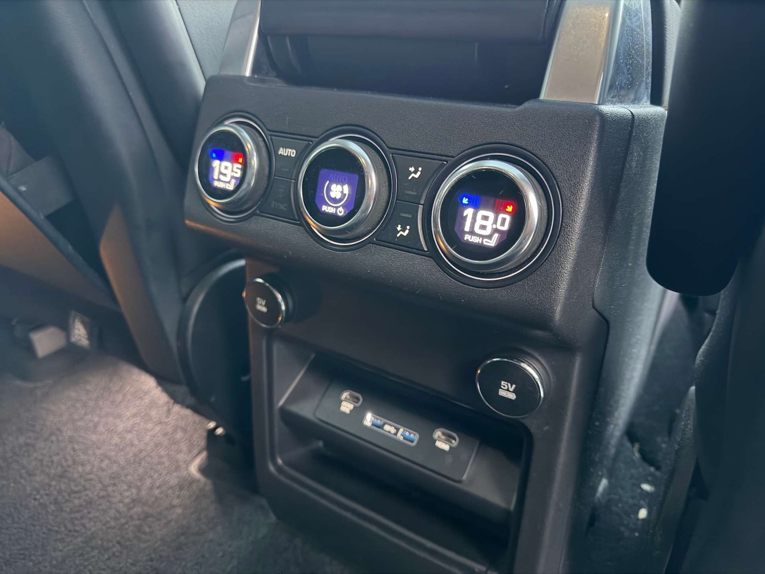 Used Land Rover Discovery 2018 for sale - 76642989: Photo 8